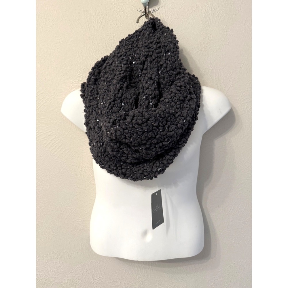 NWT Anthropologie chunky knit infinity scarf gray with silver sequins orig $58
